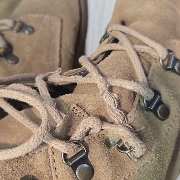UGG Australia Women's Lace-Up Tan Military Style Boots Shoes Sz 7 - Picture 13 of 14